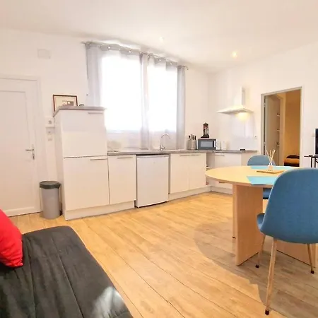 Апартаменты Independant. Beaumont-de-Lomagne