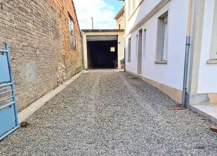 Apartment Independant. Beaumont-de-Lomagne